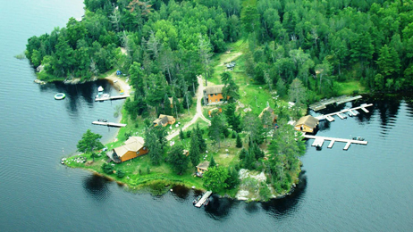Pine Point Lodge, Resort & Motel