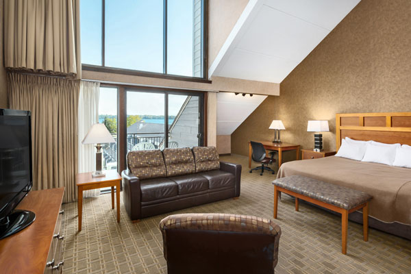 Golfing at Arrowwood Resort and Conference Center