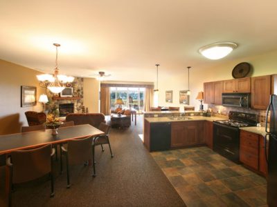 Weddings and Honeymoons at Arrowwood Resort and Conference Center