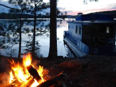 Timber Bay Lodge and Houseboat Rentals