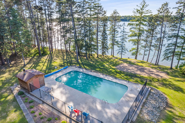 Golfing at Timberlane Resort