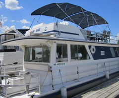 Niemeyer's Rugged River Resort Houseboats